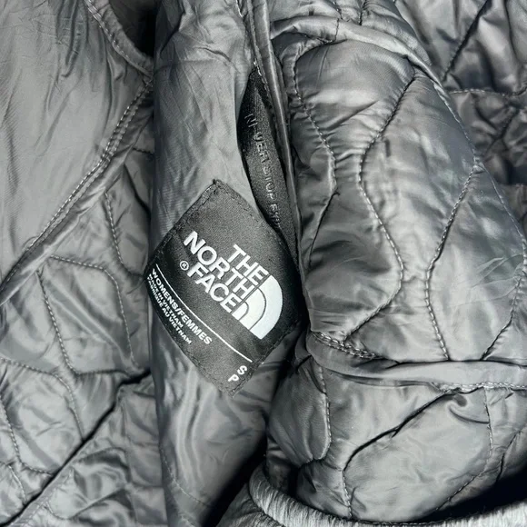 The North Face Thermoball Parka Gray Jacket Coat S - Picture 8 of 9